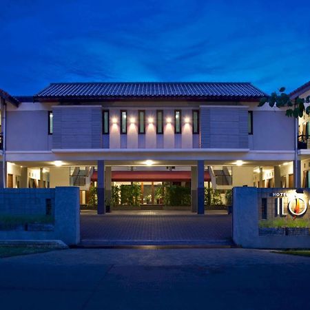 Ilos Hotel Bandung Exterior foto